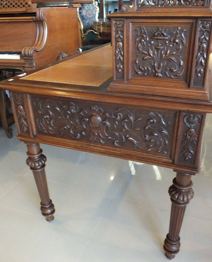 0514-229-B-827×1024